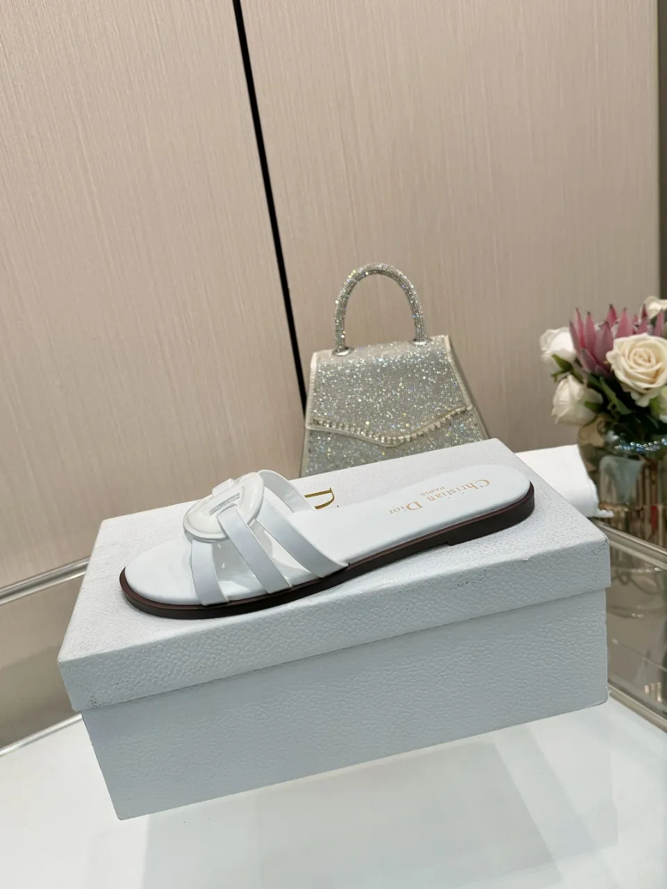 👟👟Ex-factory price 340👟👟 Dior new model, 9 colors available, cowhide fabric, code number 35-42, leather sole +40